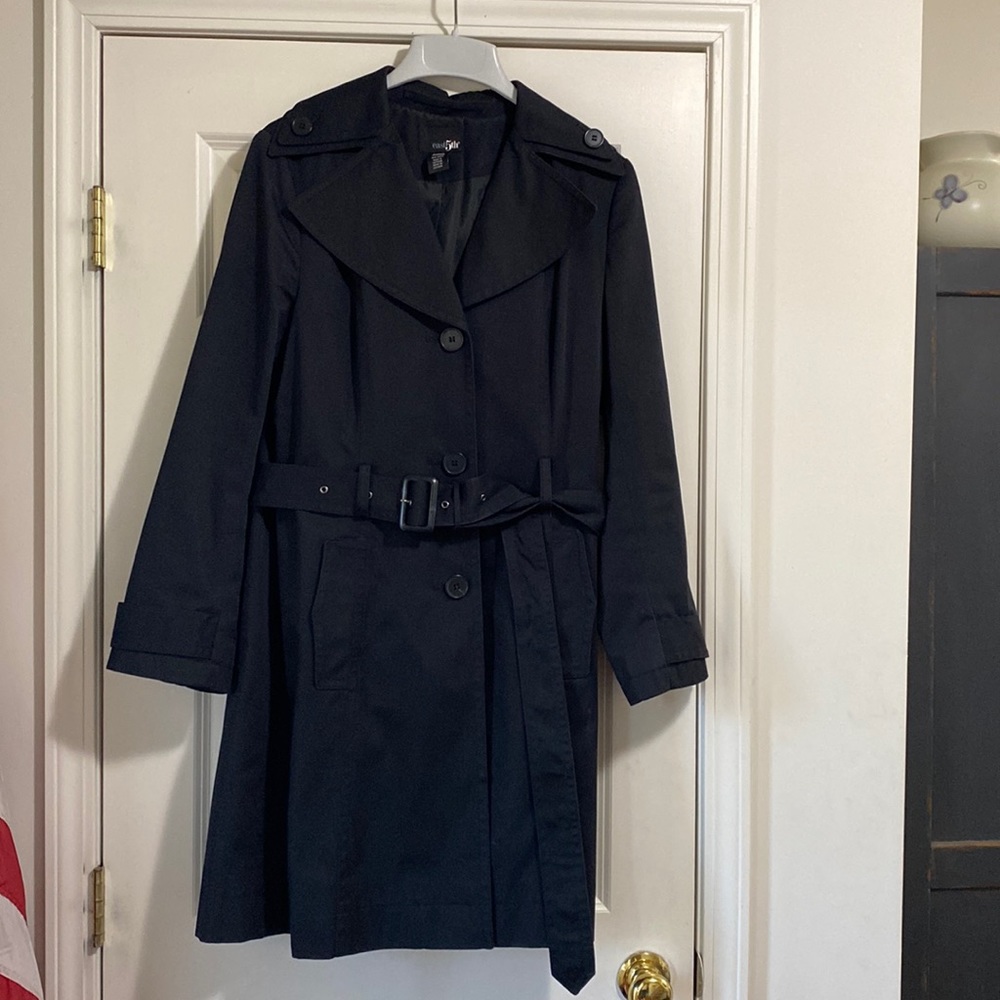 East 5th Womens black lined trench coat Size L